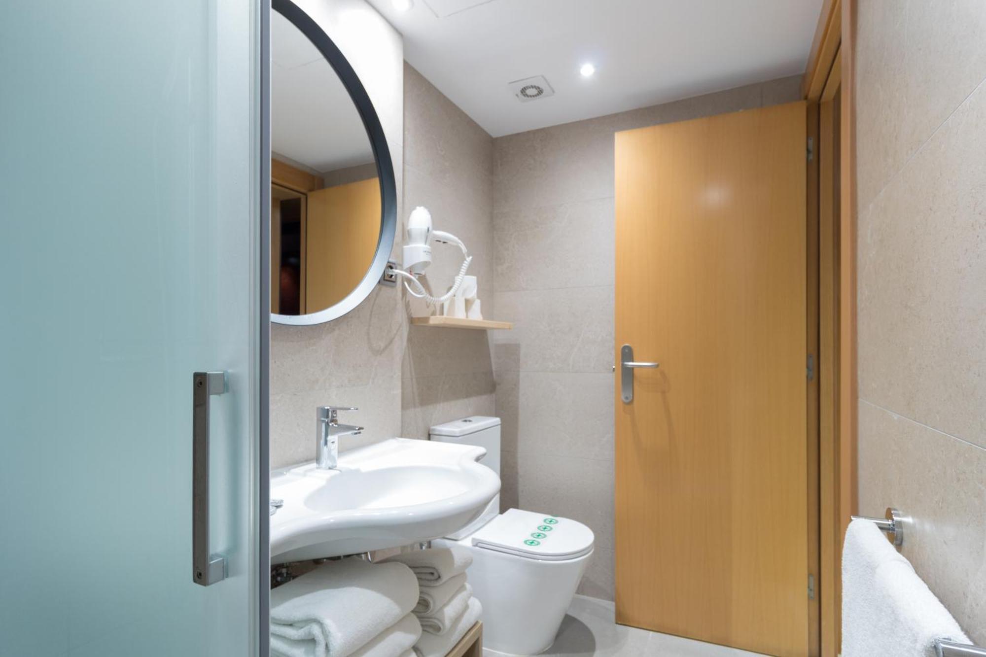 Apartamentos Royal Marina Gardens Castelldefels Zewnętrze zdjęcie