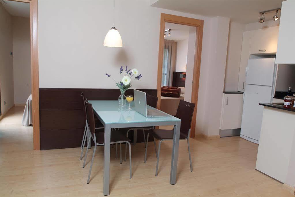 Apartamentos Royal Marina Gardens Castelldefels Zewnętrze zdjęcie