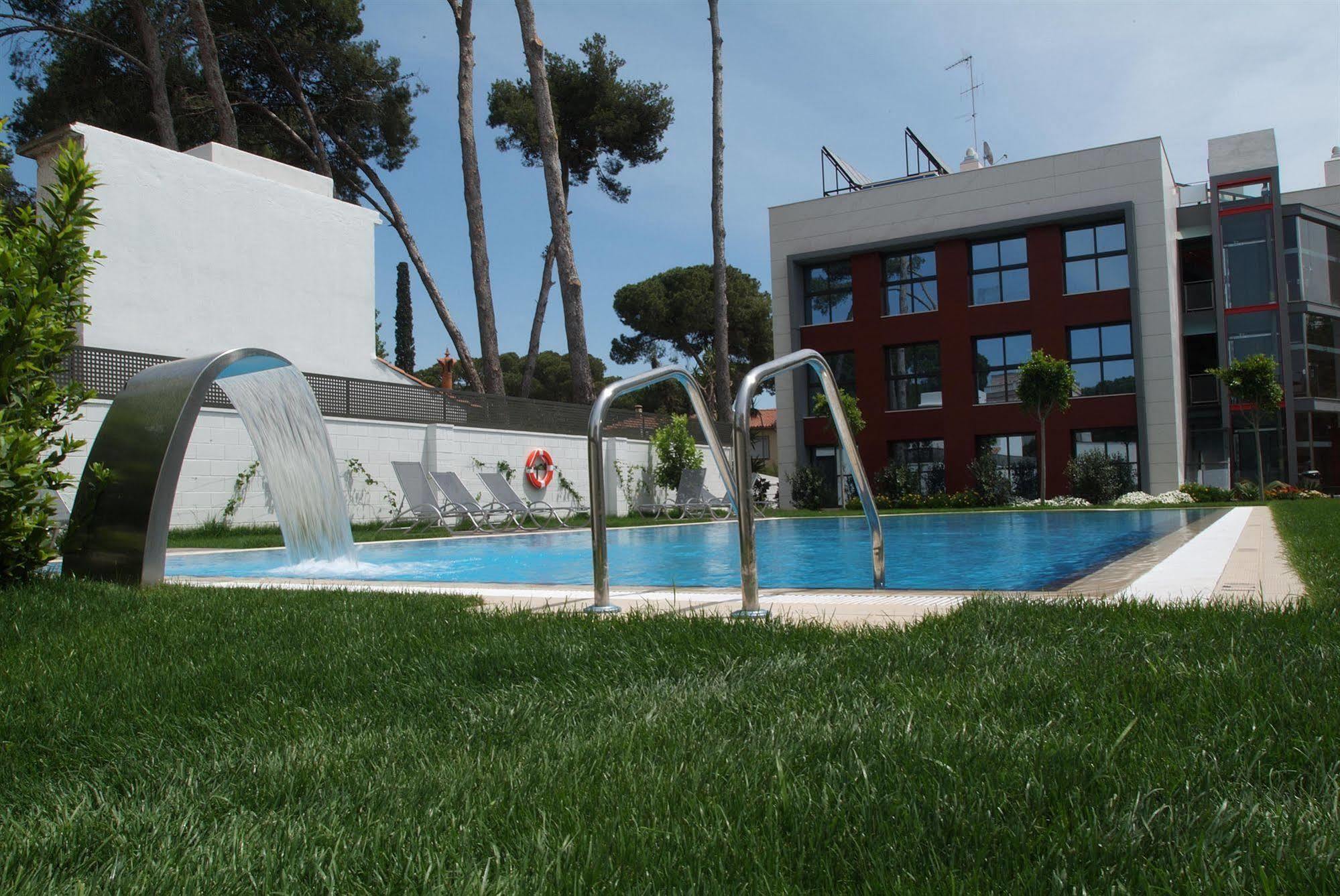 Apartamentos Royal Marina Gardens Castelldefels Zewnętrze zdjęcie