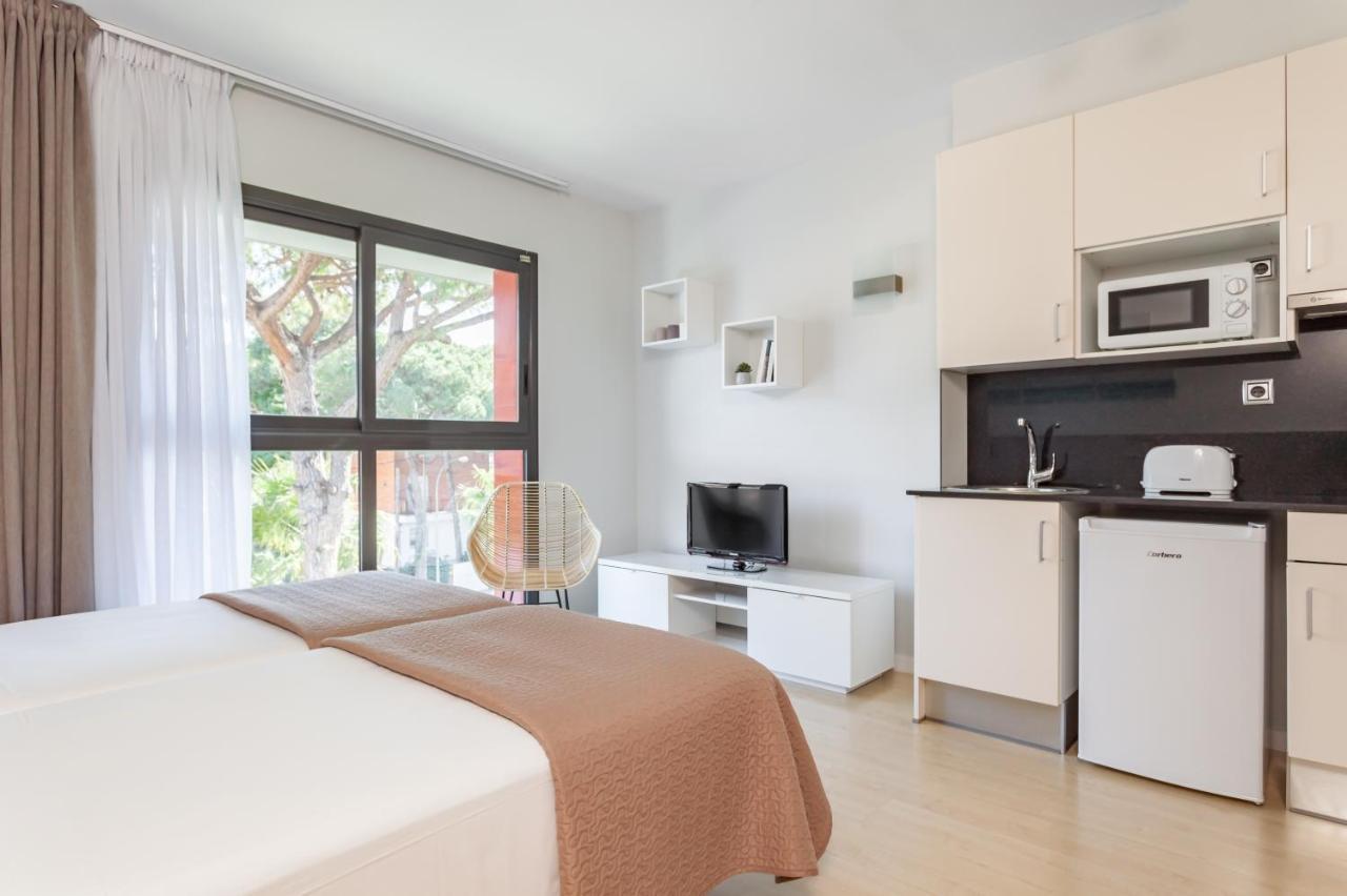 Apartamentos Royal Marina Gardens Castelldefels Zewnętrze zdjęcie